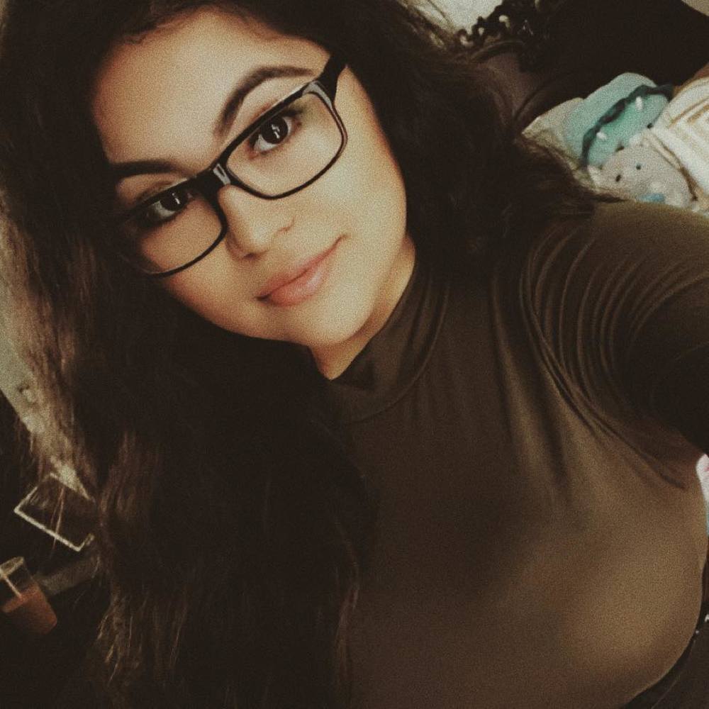 Meet your Posher, Angelyka